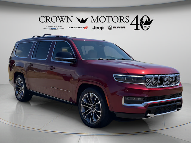 Used 2025 Jeep Grand Wagoneer L Series III w/ Rear Seat Video Group 1 AWD/4WD image 3
