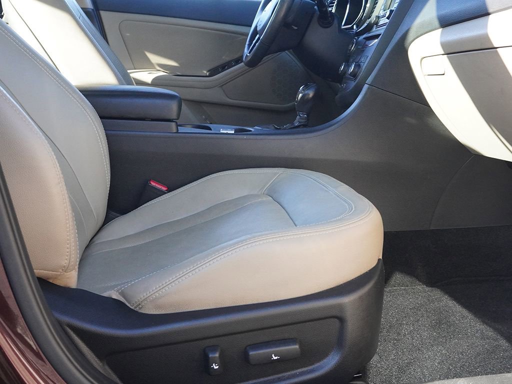 Used 2011 Kia Optima EX w/ Premium Pkg FWD image 24