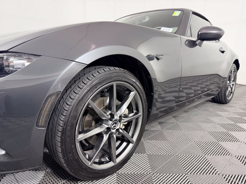 Used 2017 MAZDA MX-5 Miata RF Grand Touring RWD image 10