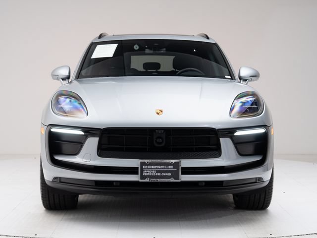 Certified 2026 Porsche Macan AWD/4WD image 2
