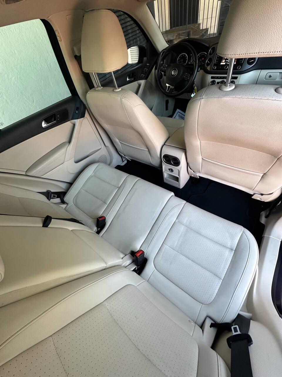 Used 2013 Volkswagen Tiguan SE image 14