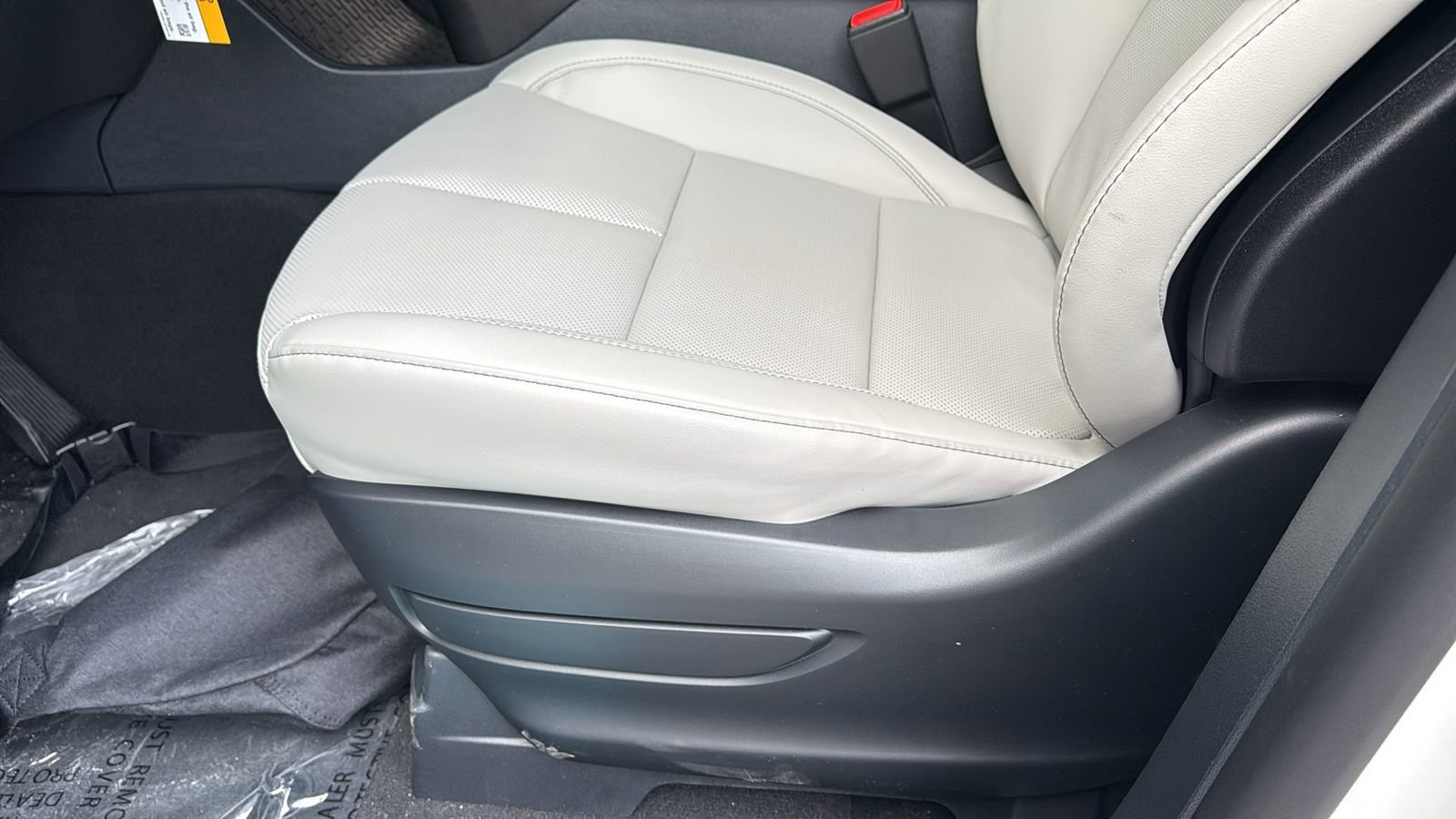 New 2026 Lincoln Aviator AWD image 17