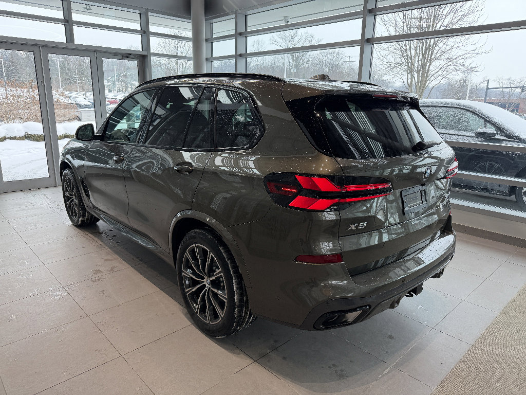 New 2026 BMW X5 xDrive40i w/ M Sport Package image 4