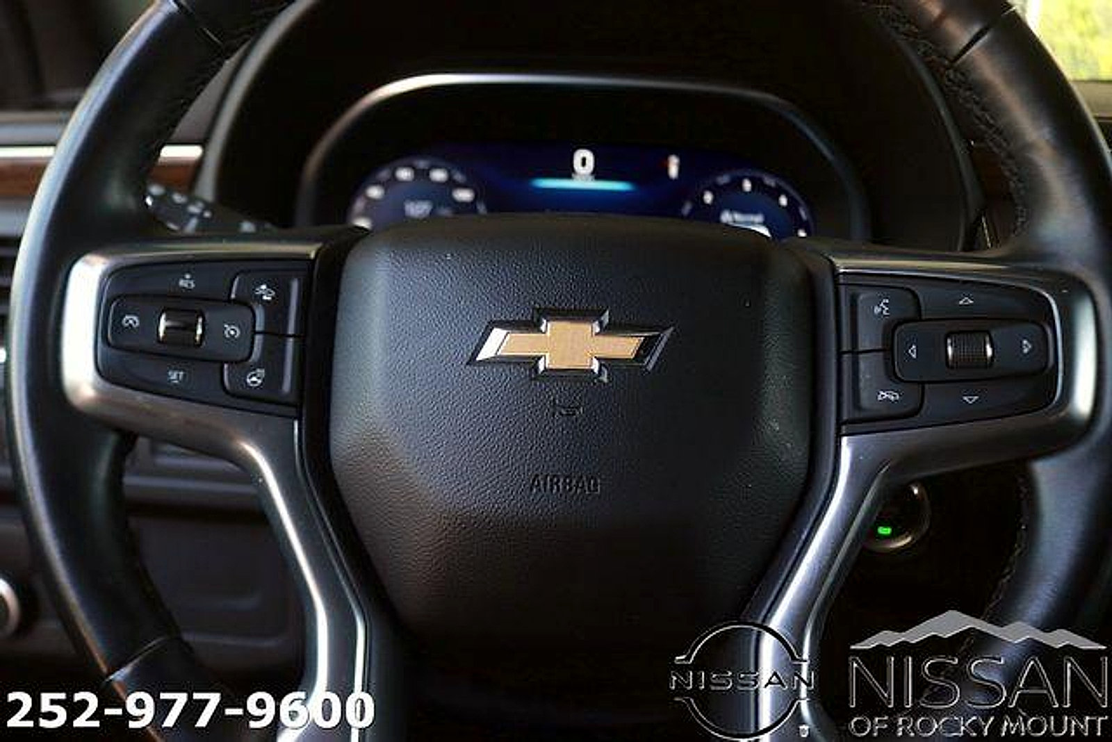 Used 2023 Chevrolet Suburban Premier RWD image 20
