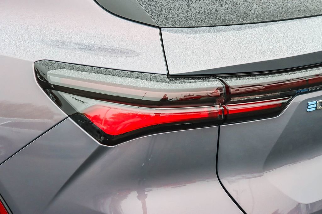 New 2026 Chevrolet Equinox EV LT image 8