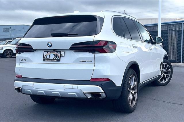 Used 2024 BMW X5 xDrive40i w/ Parking Assistance Package AWD/4WD image 2
