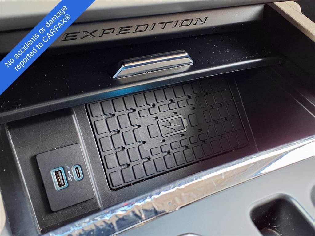 Used 2024 Ford Expedition Max XLT image 27