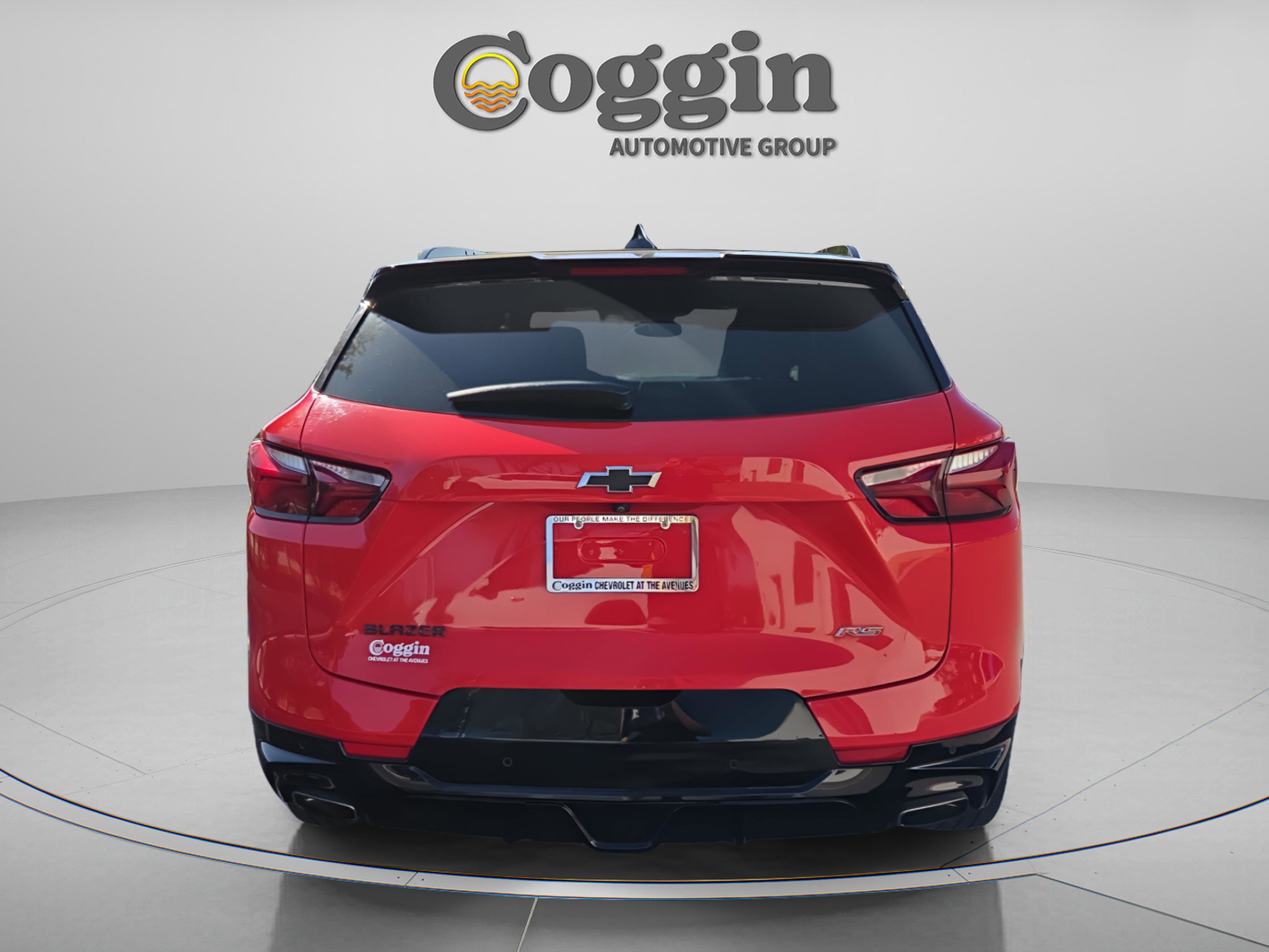 Used 2022 Chevrolet Blazer RS w/ Enhanced Convenience Package FWD image 4