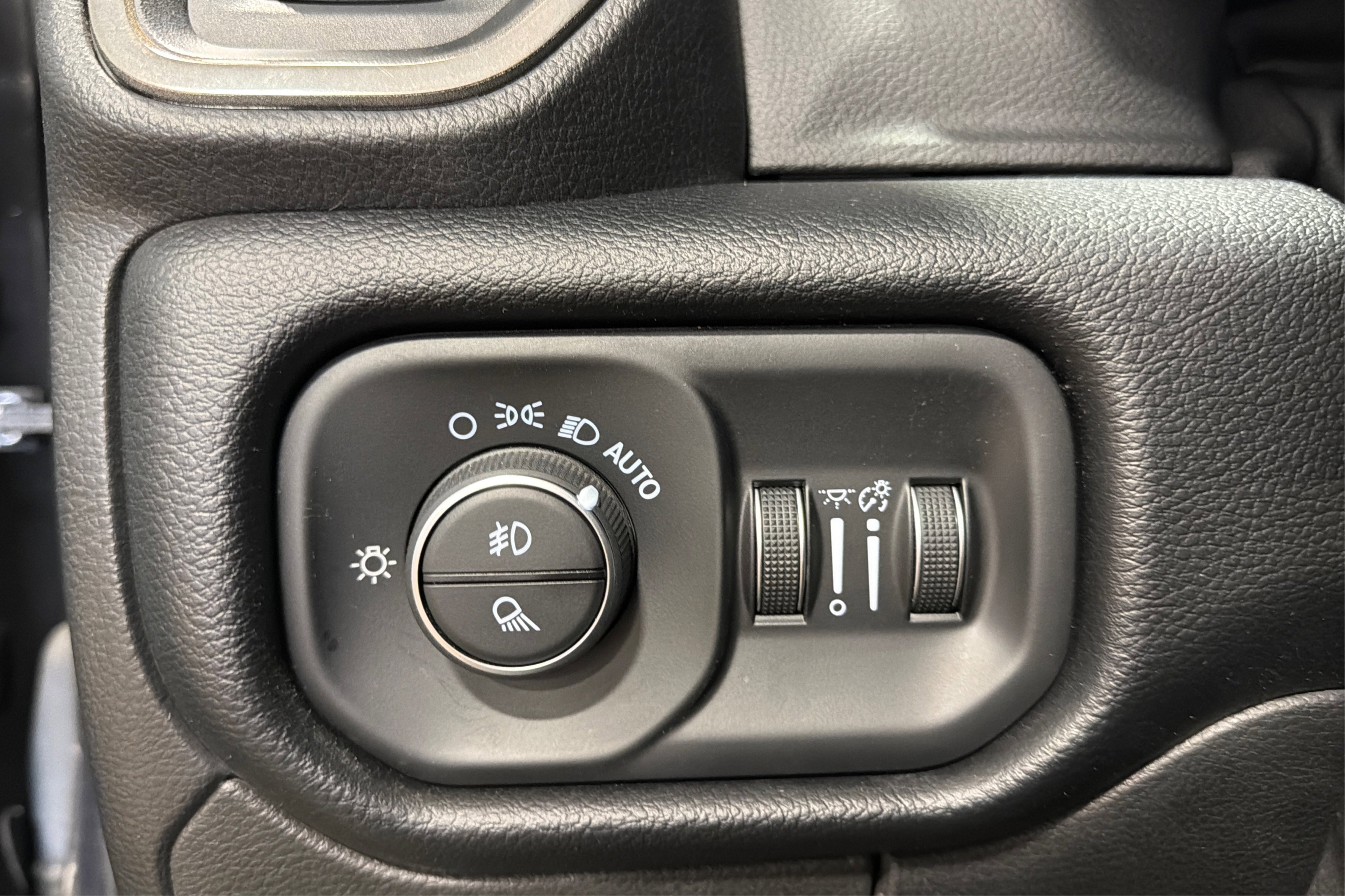 Used 2019 RAM 1500 Sport w/ Alpine Leather & Sound Group AWD/4WD image 20