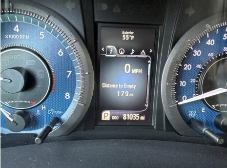 Used 2017 Toyota Sienna XLE Premium image 5