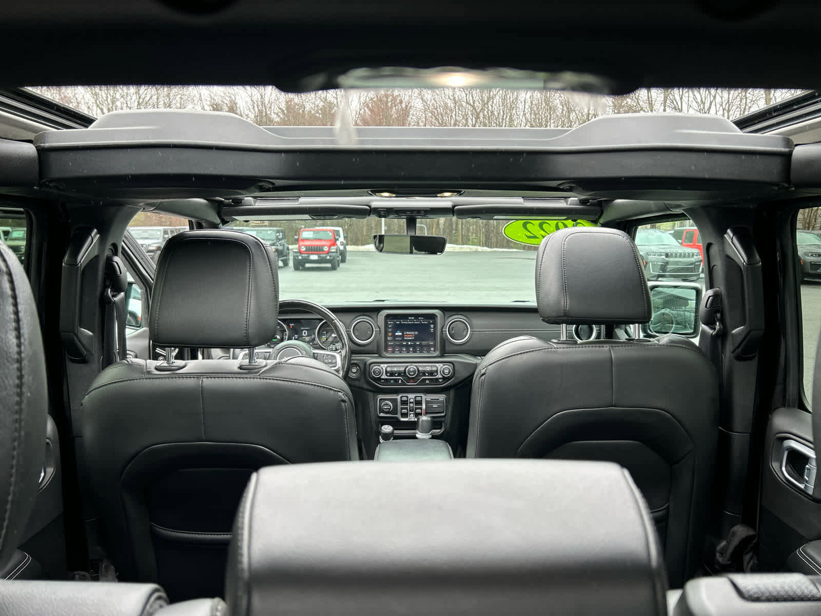 Used 2022 Jeep Wrangler Unlimited Sahara w/ Cold Weather Group image 38