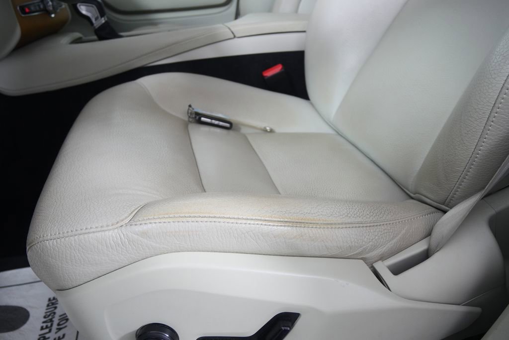 Used 2022 Volvo XC90 T6 Momentum w/ Advanced Package image 9