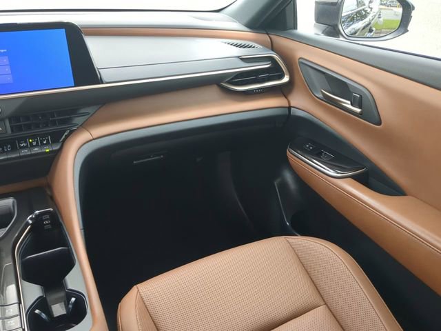 Certified 2026 Toyota Crown Signia AWD/4WD image 17