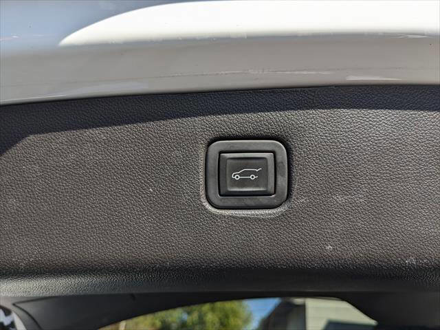 Used 2023 Chevrolet Blazer LT w/ Convenience Package image 16