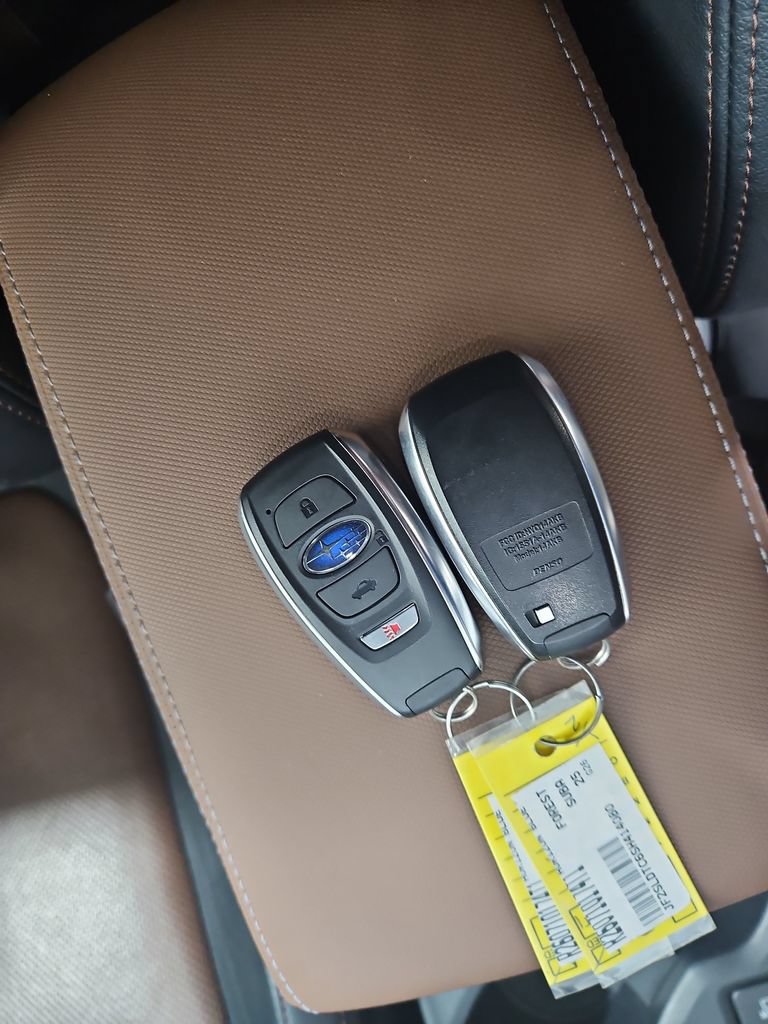 Certified 2025 Subaru Forester Touring AWD/4WD image 31