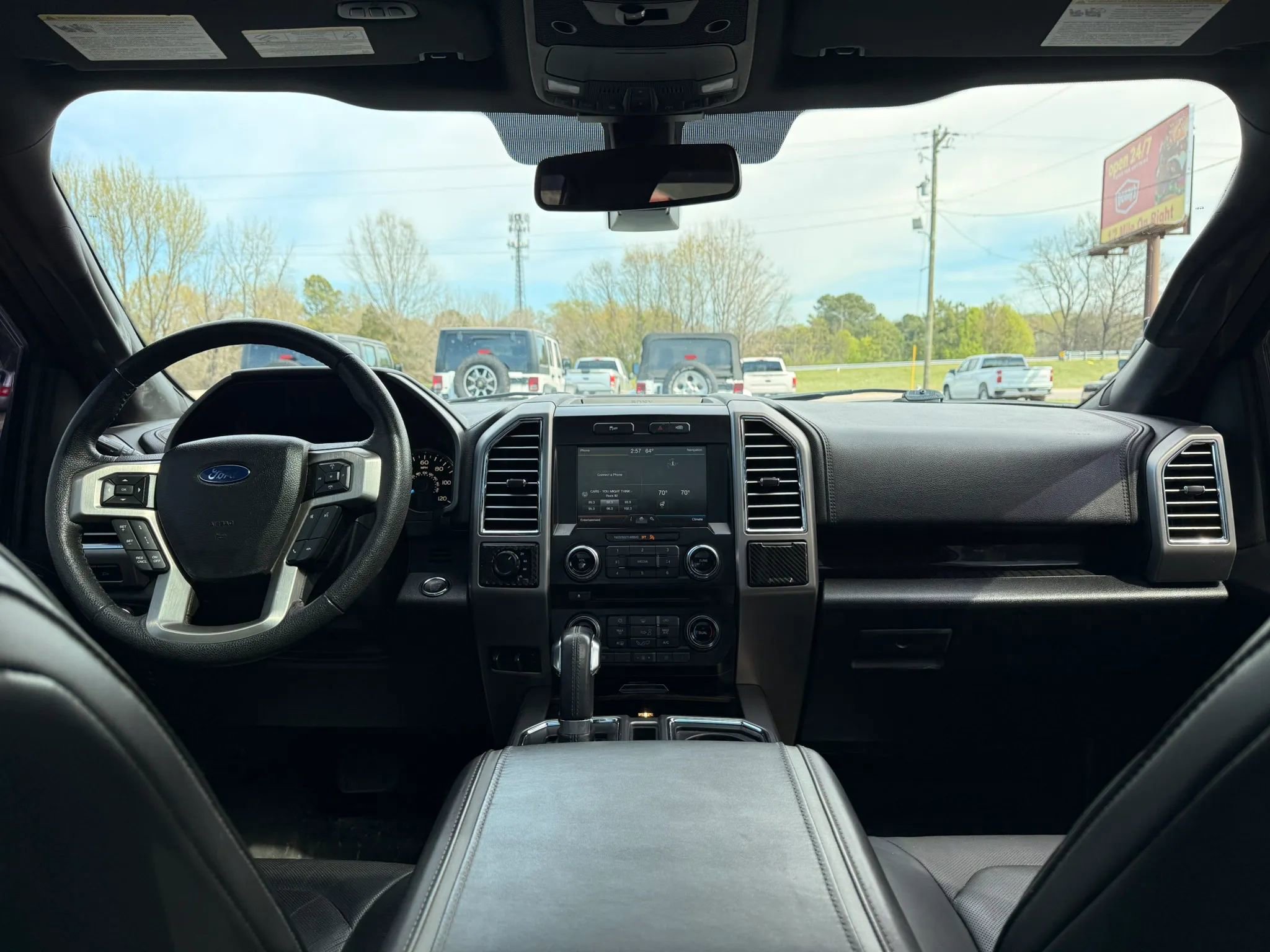 Used 2015 Ford F150 Platinum w/ Equipment Group 701A Luxury image 18