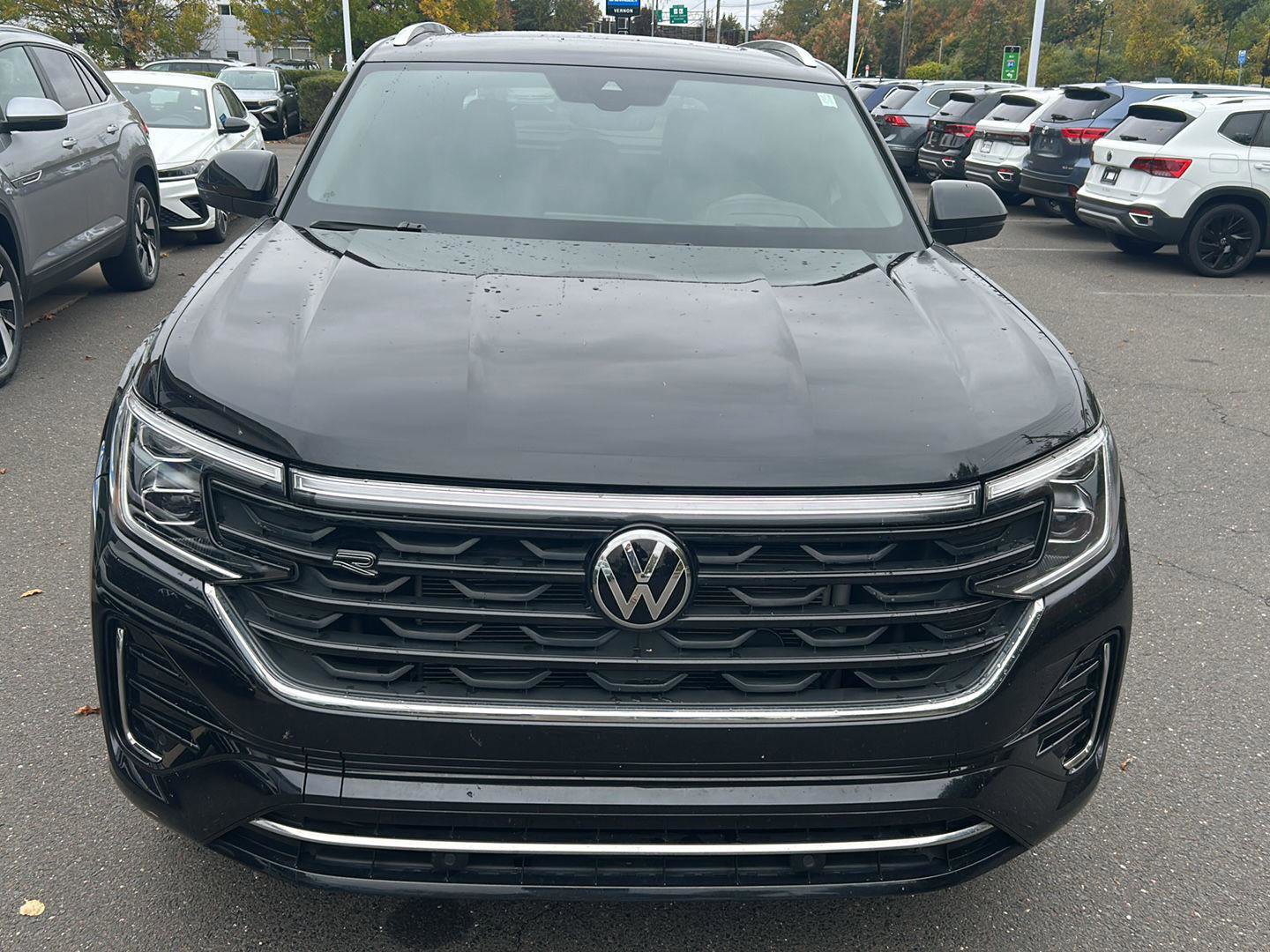 Used 2024 Volkswagen Atlas Cross Sport SEL R-Line image 6