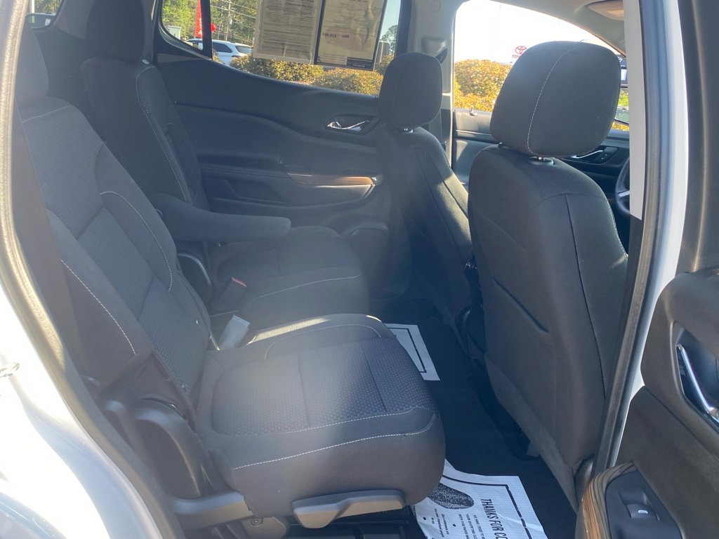 Used 2023 GMC Acadia SLE image 14