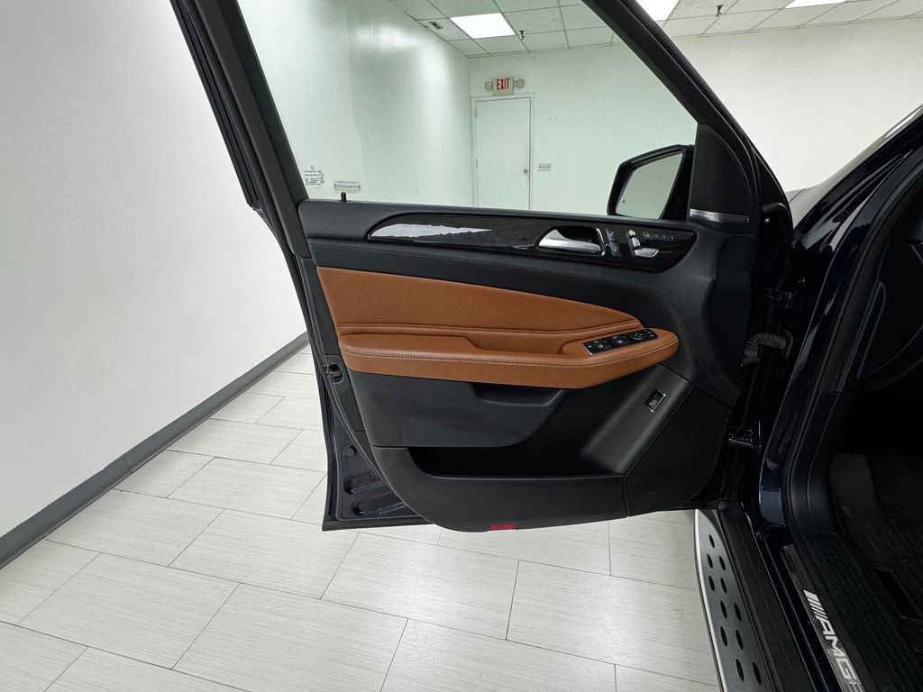 Used 2017 Mercedes-Benz GLE 43 AMG 4MATIC image 9