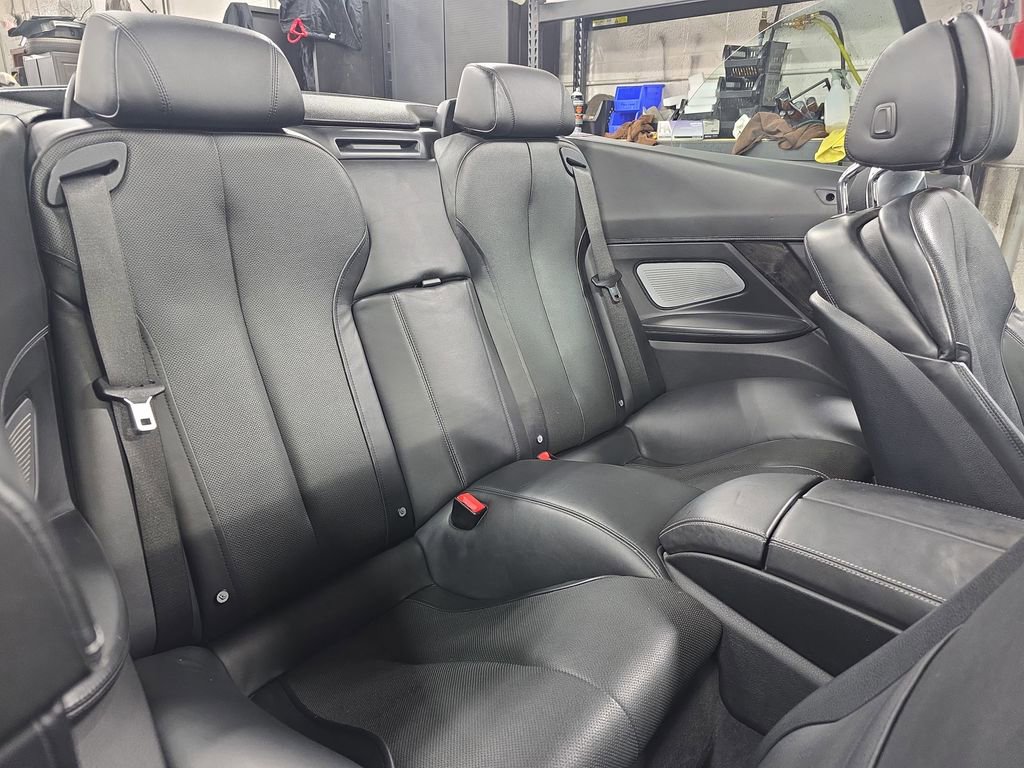 Used 2013 BMW 650i Convertible image 11