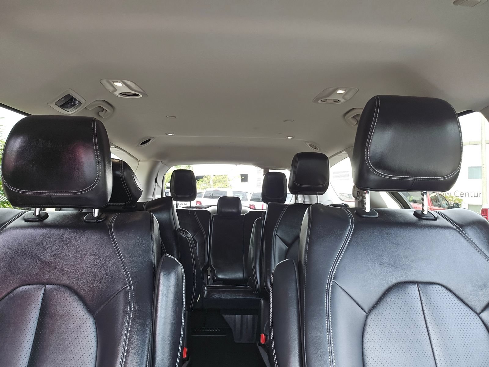 Used 2024 Chrysler Pacifica Limited FWD image 31