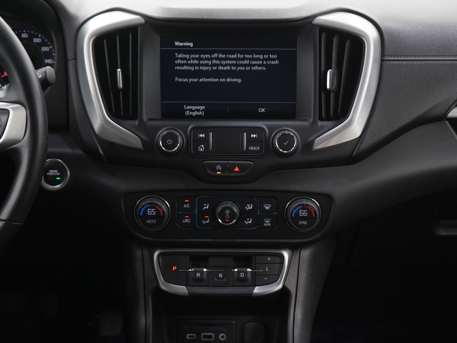 Used 2024 GMC Terrain SLT w/ Elevation Edition image 17