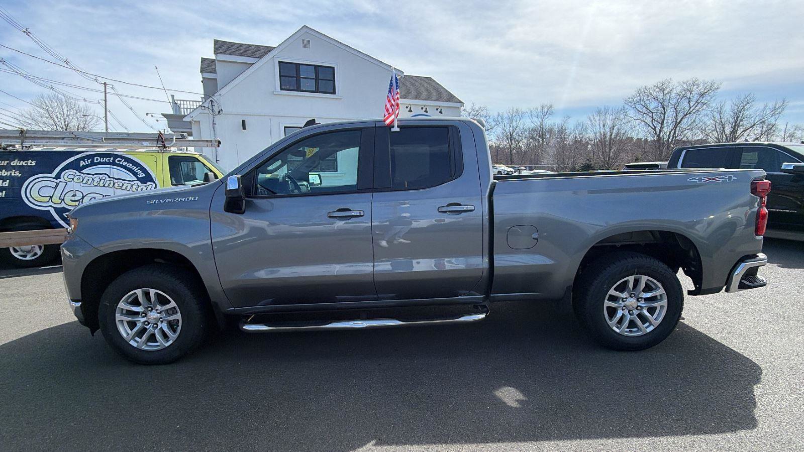 Used 2019 Chevrolet Silverado 1500 LT w/ All-Star Edition image 4