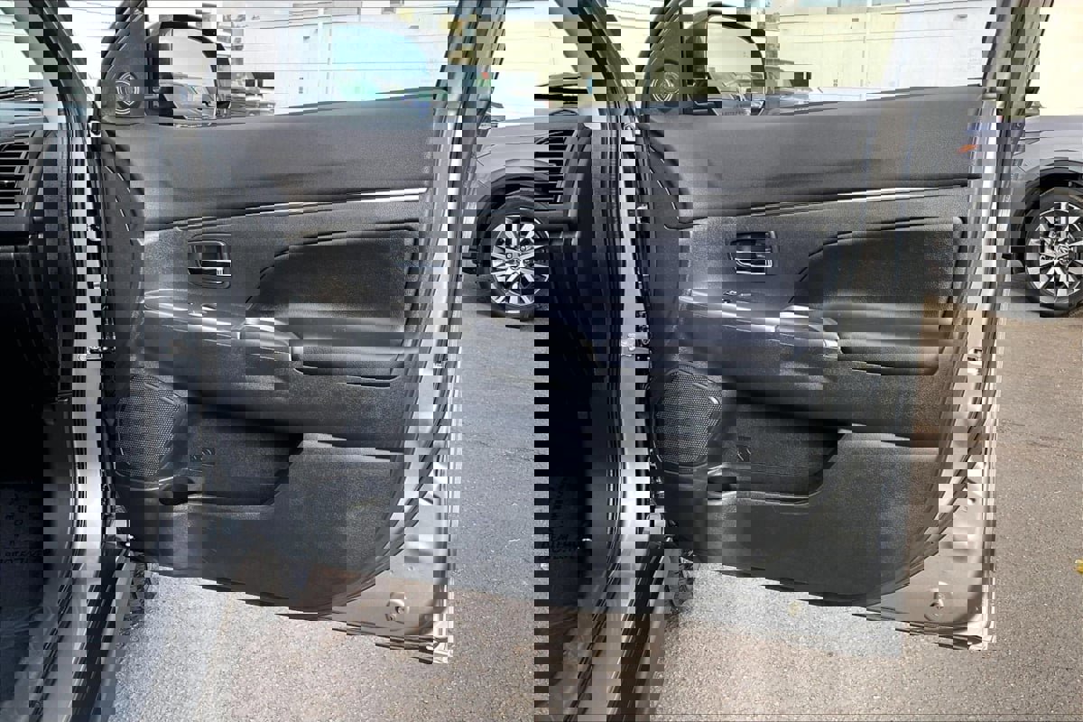 Used 2024 Mitsubishi Outlander Sport SE image 21