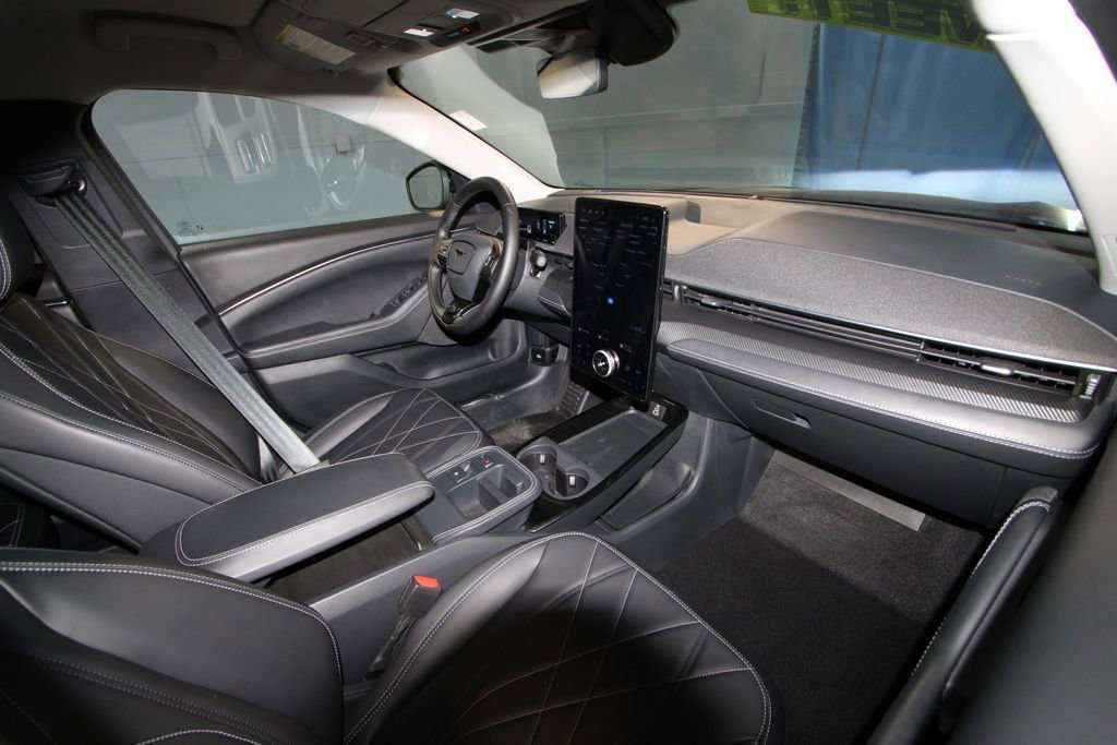 Used 2025 Ford Mustang Mach-E Select w/ Comfort Package Lite AWD/4WD image 20