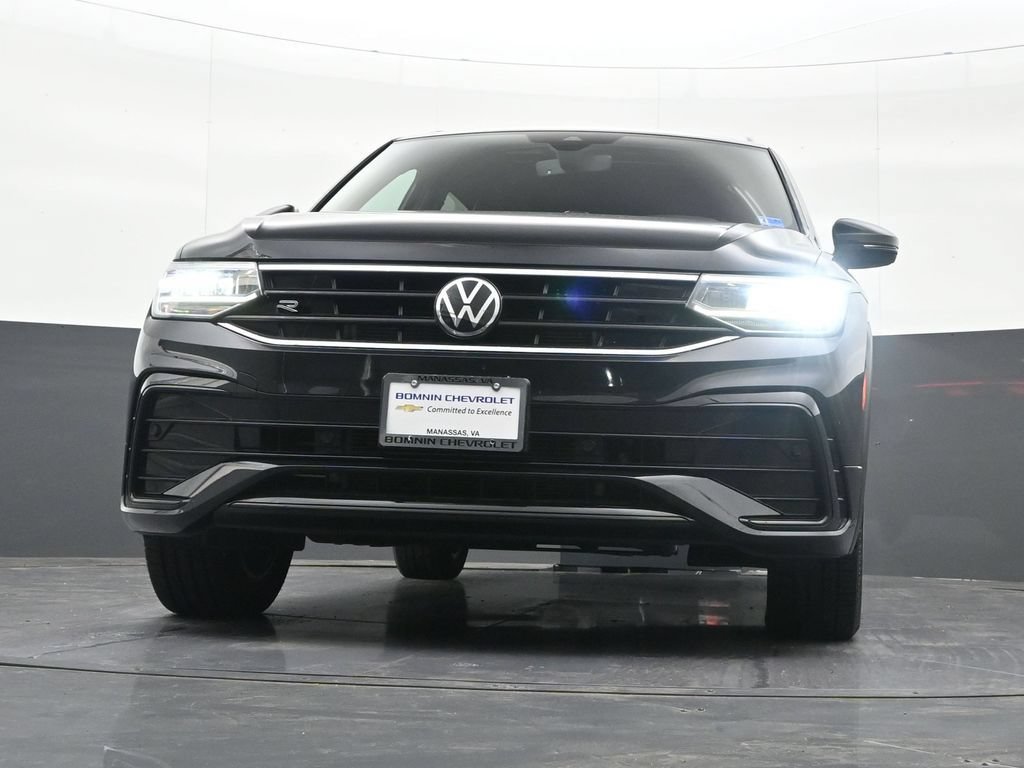 Used 2022 Volkswagen Tiguan SE R-Line FWD image 36