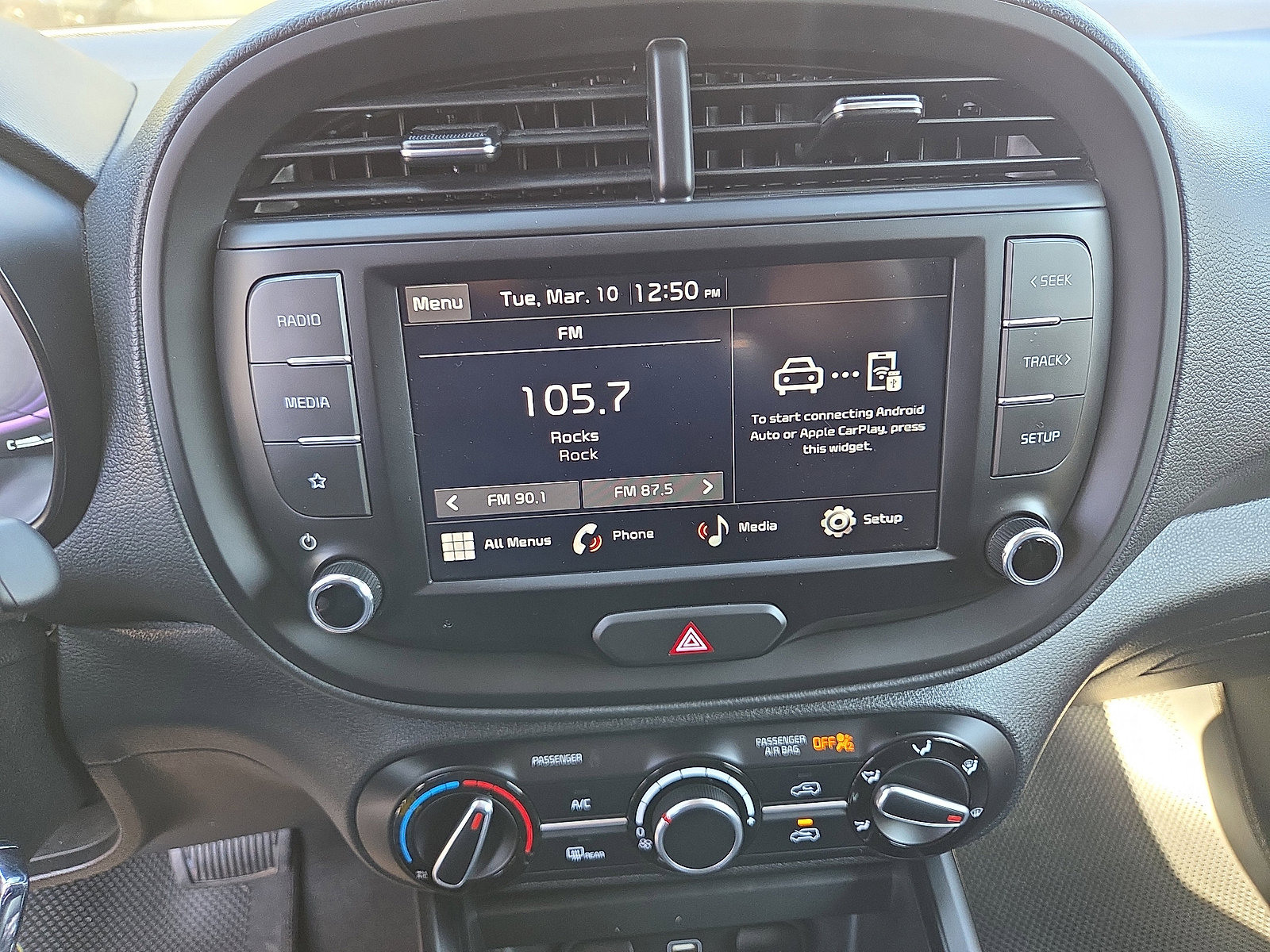 Used 2025 Kia Soul image 25