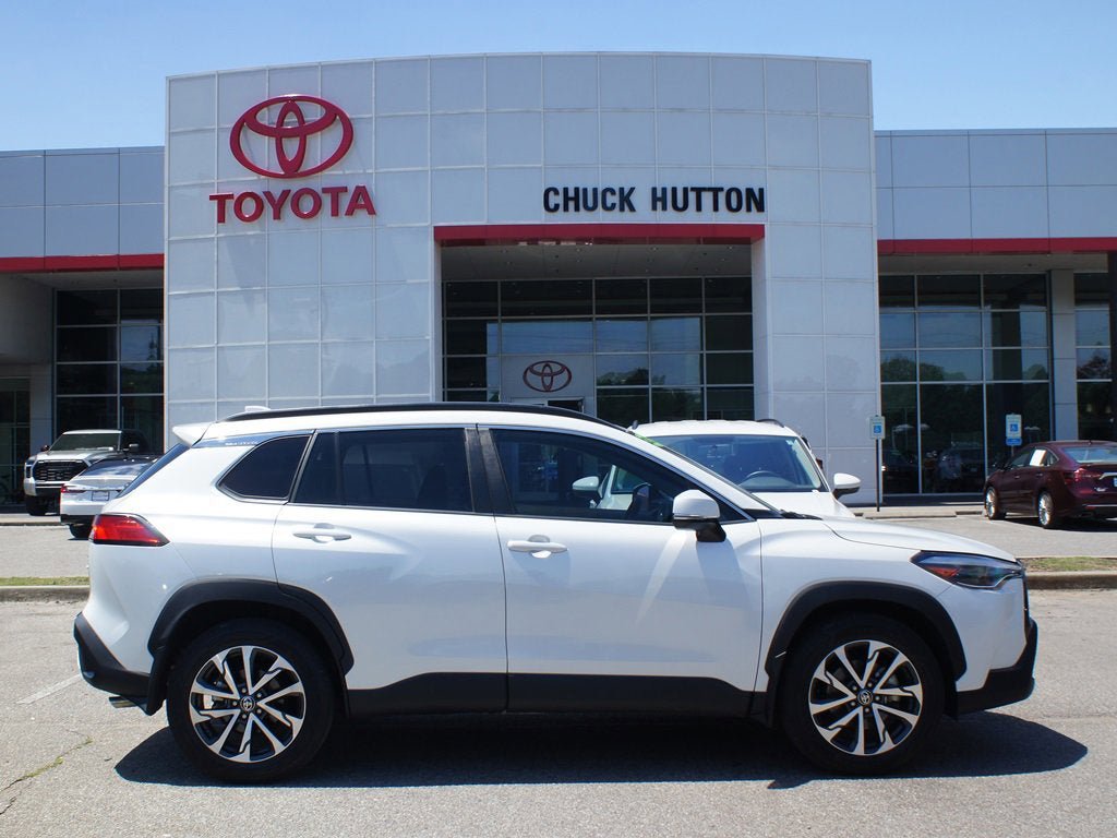 Used 2022 Toyota Corolla Cross XLE w/ Convenience Package