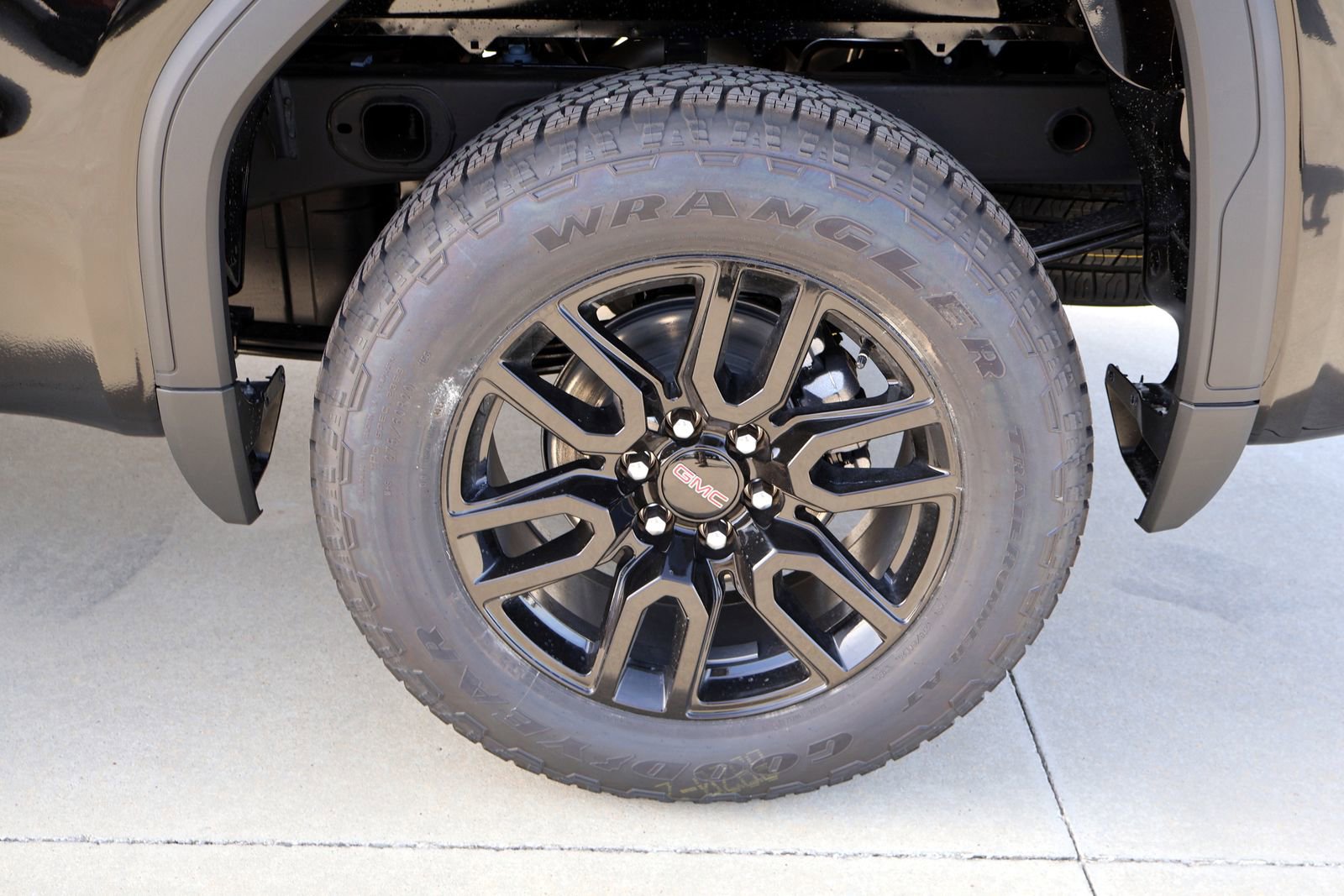 New 2026 GMC Sierra 1500 Elevation w/ Elevation Select Package image 6