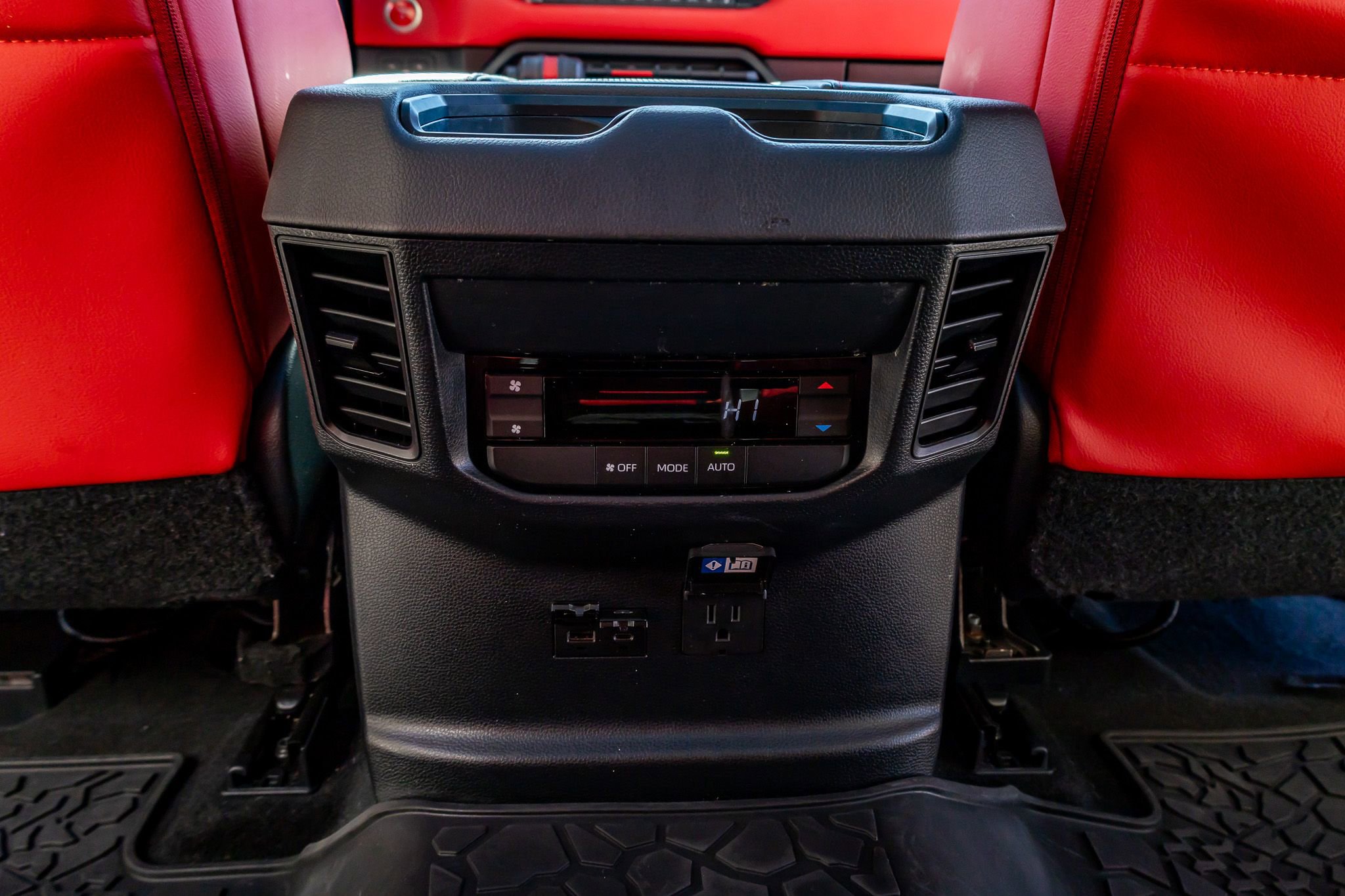 Used 2023 Toyota Sequoia TRD Pro AWD/4WD image 29