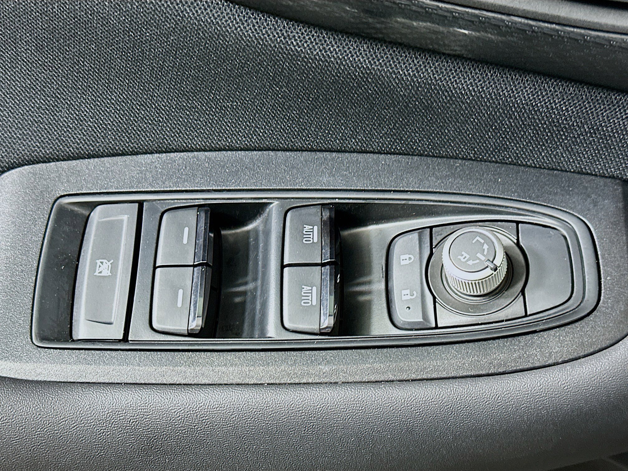 Used 2025 Subaru Outback Premium image 15