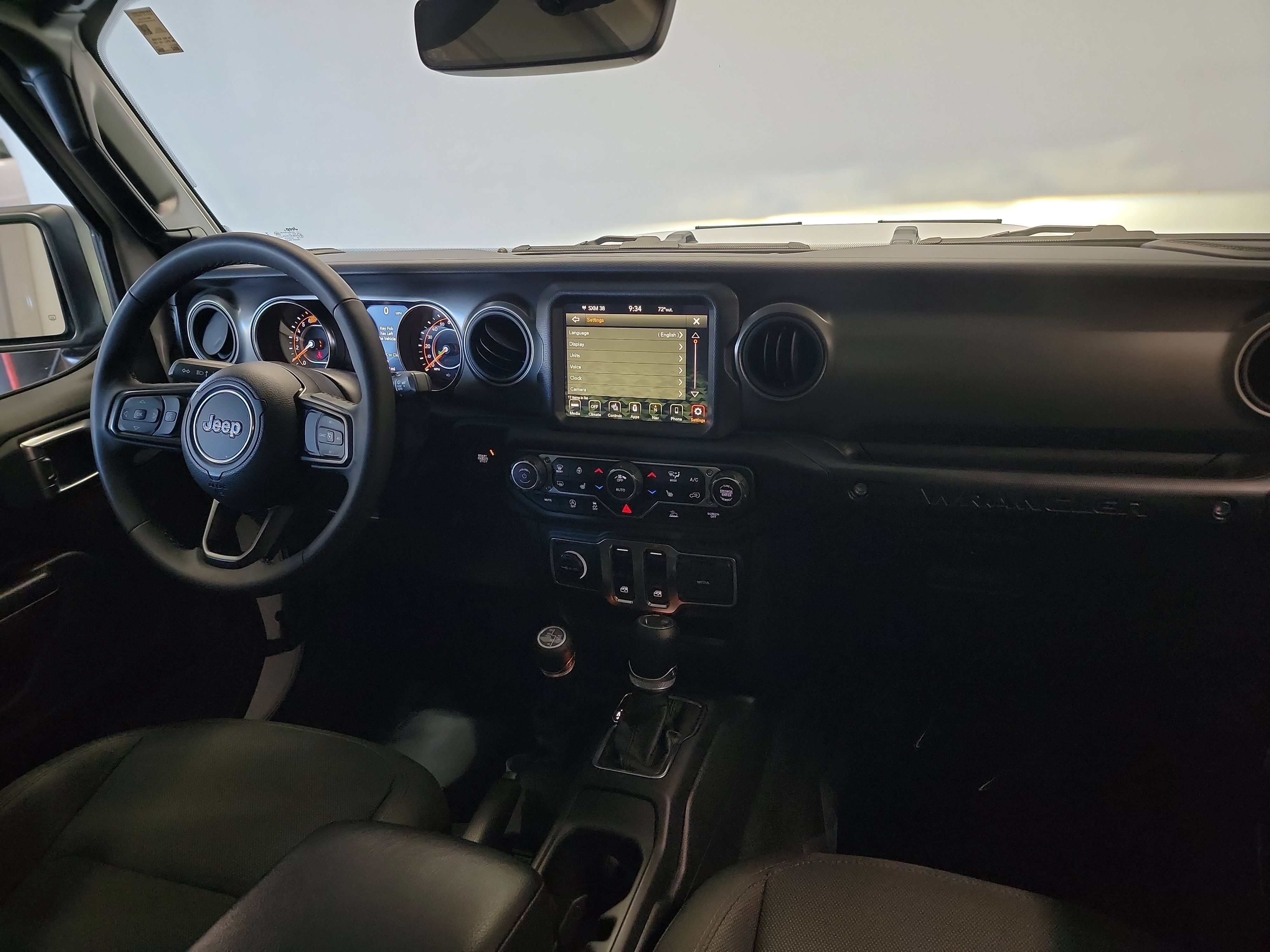 Used 2023 Jeep Wrangler Sport AWD/4WD image 15