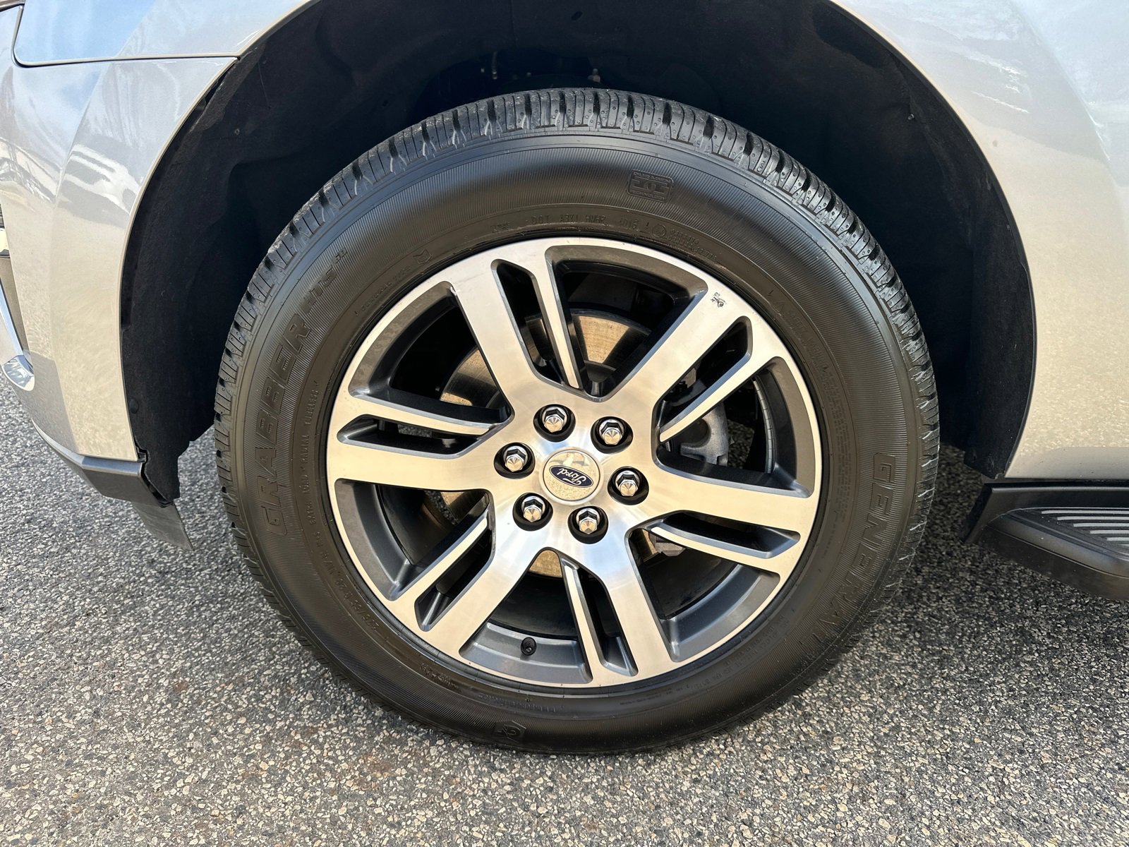 Used 2024 Ford Expedition Max Limited image 11