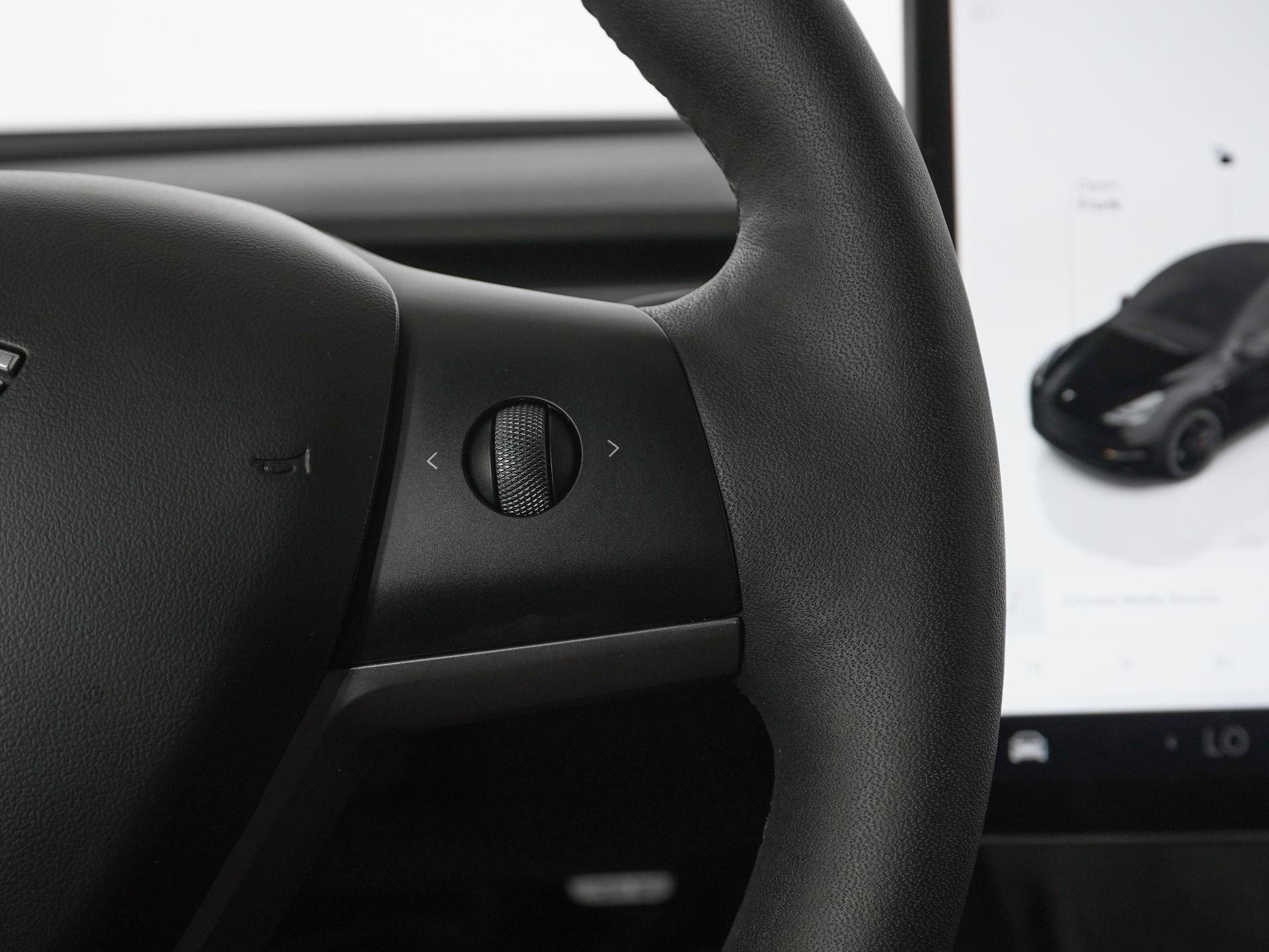 Used 2024 Tesla Model Y Performance AWD/4WD image 18
