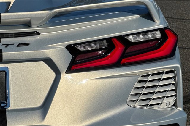 Used 2021 Chevrolet Corvette Stingray Convertible w/ Z51 Performance Package image 48