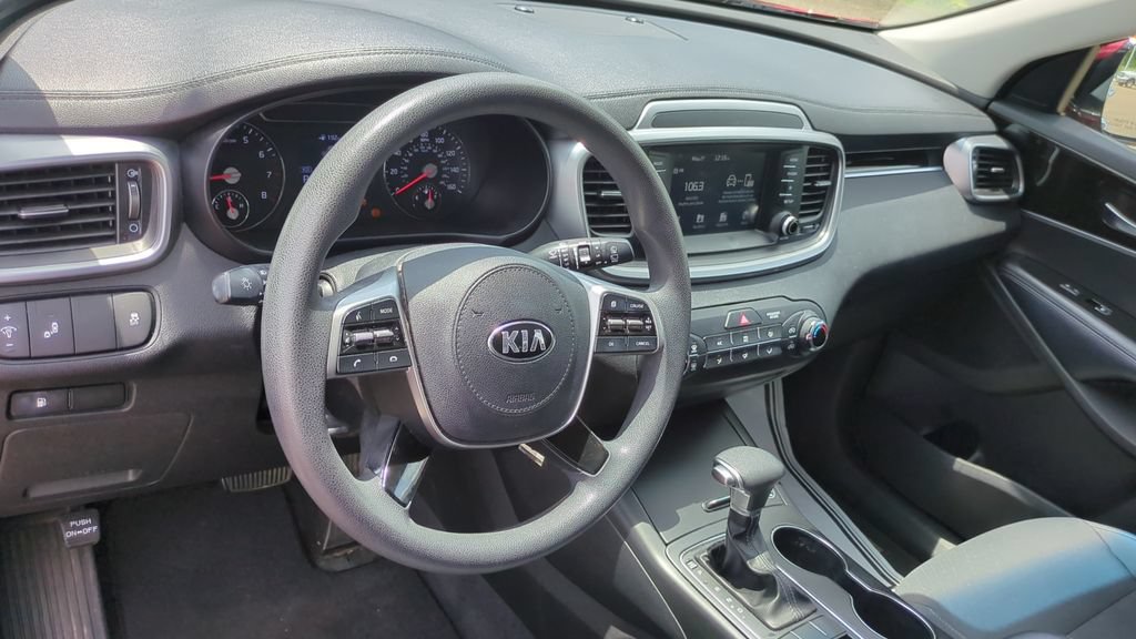 Used 2019 Kia Sorento FWD image 13