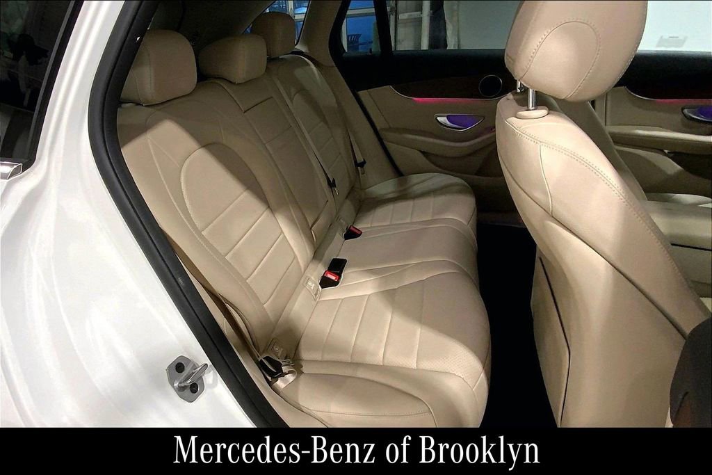 Used 2022 Mercedes-Benz GLC 300 4MATIC image 21