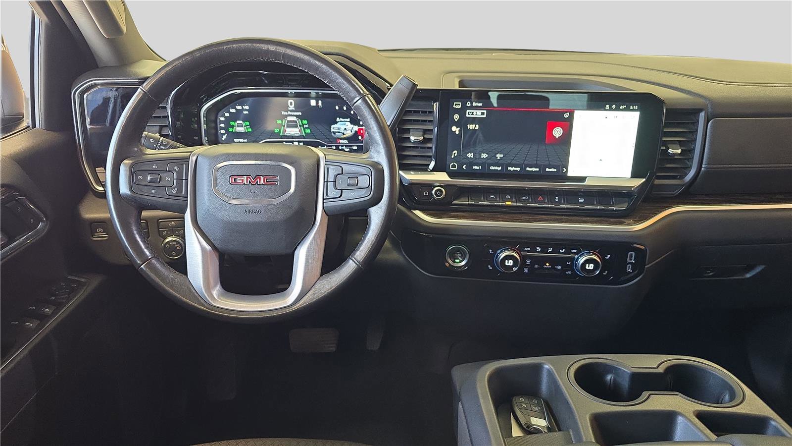 Used 2022 GMC Sierra 1500 SLE image 9