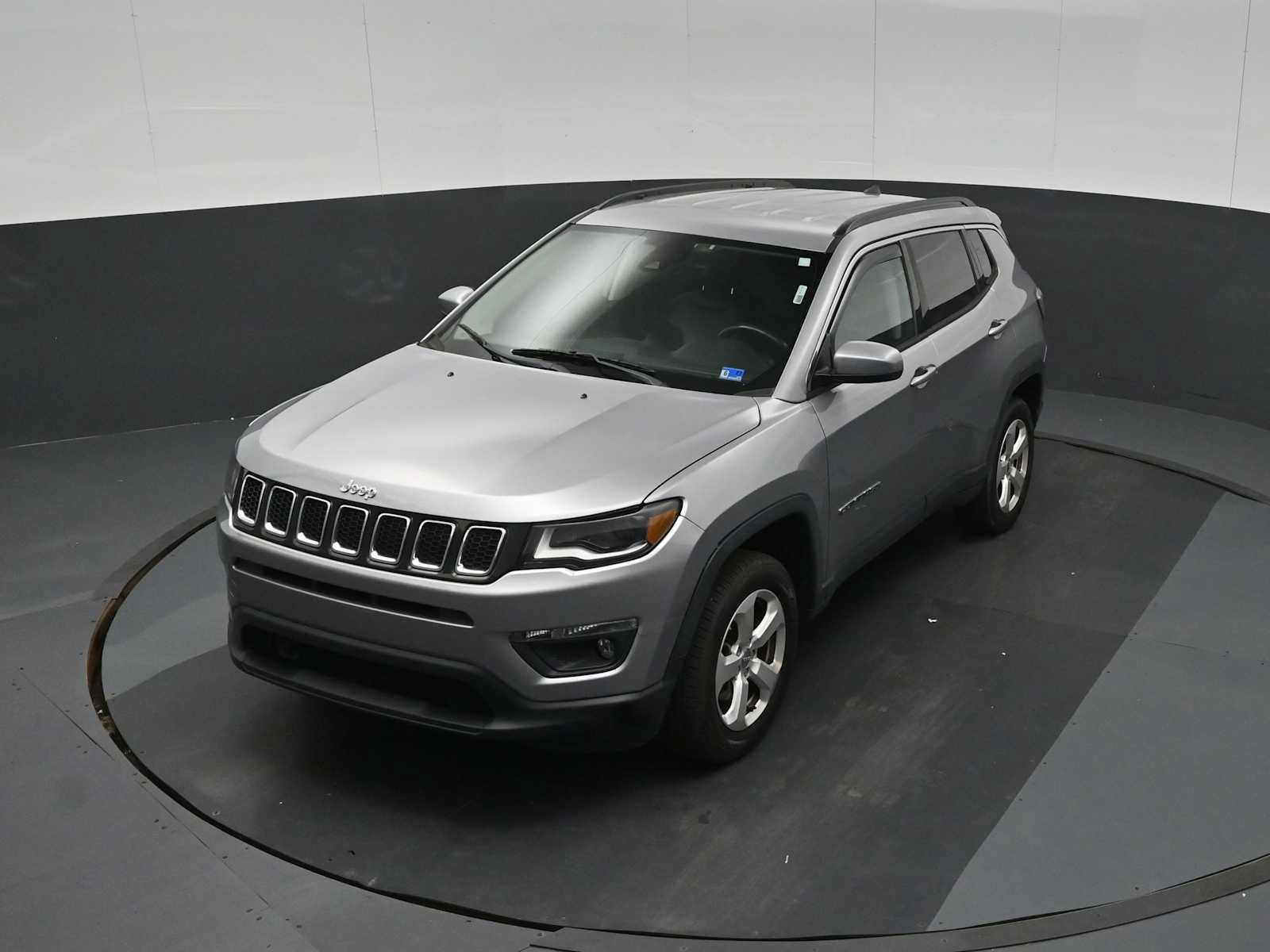 Used 2018 Jeep Compass Latitude w/ Popular Equipment Group AWD/4WD image 43