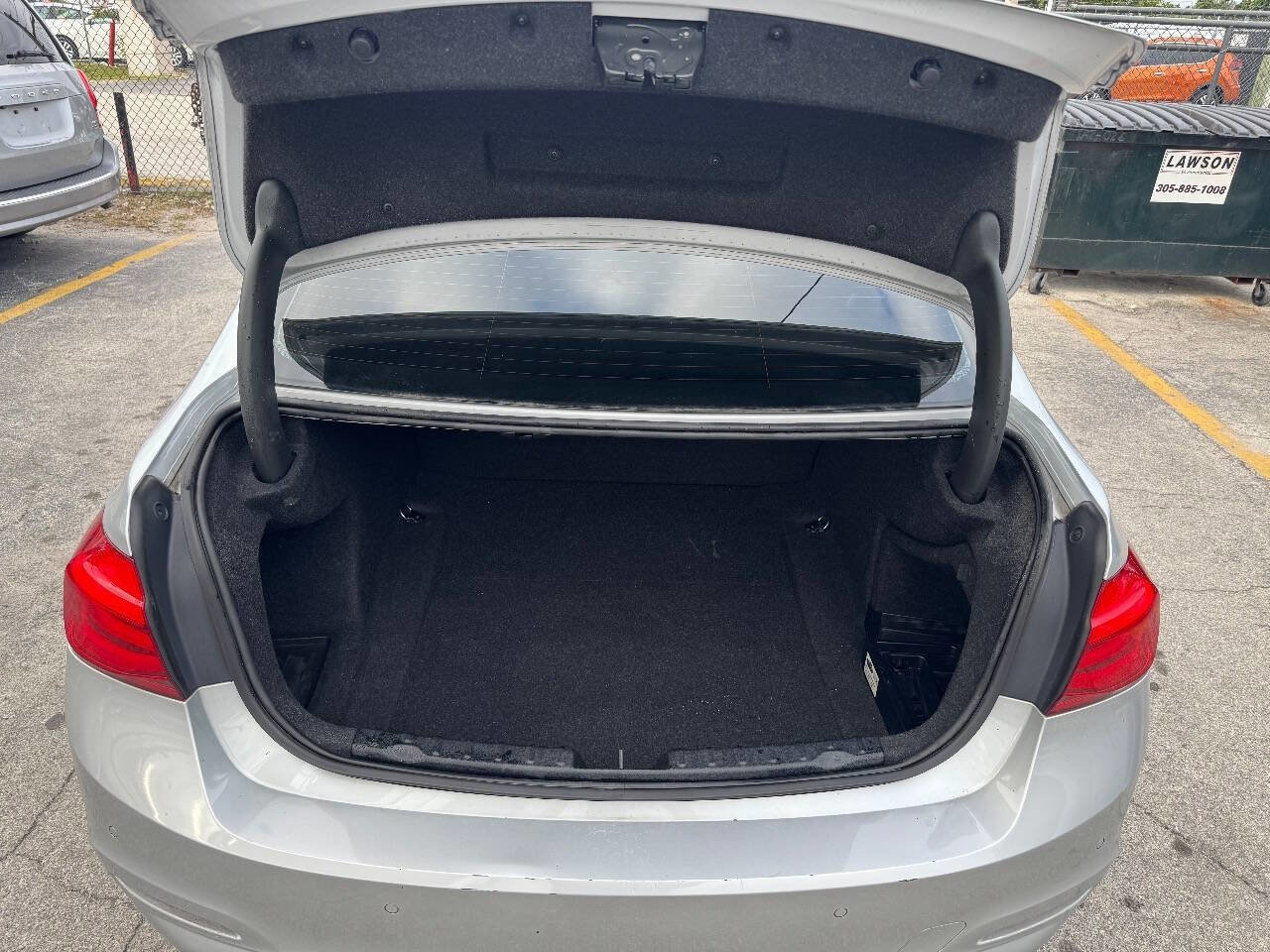 Used 2016 BMW 320i Sedan image 16