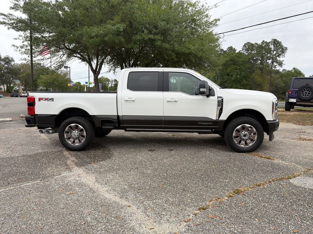 Used 2025 Ford F250 King Ranch w/ FX4 Off-Road Package image 4