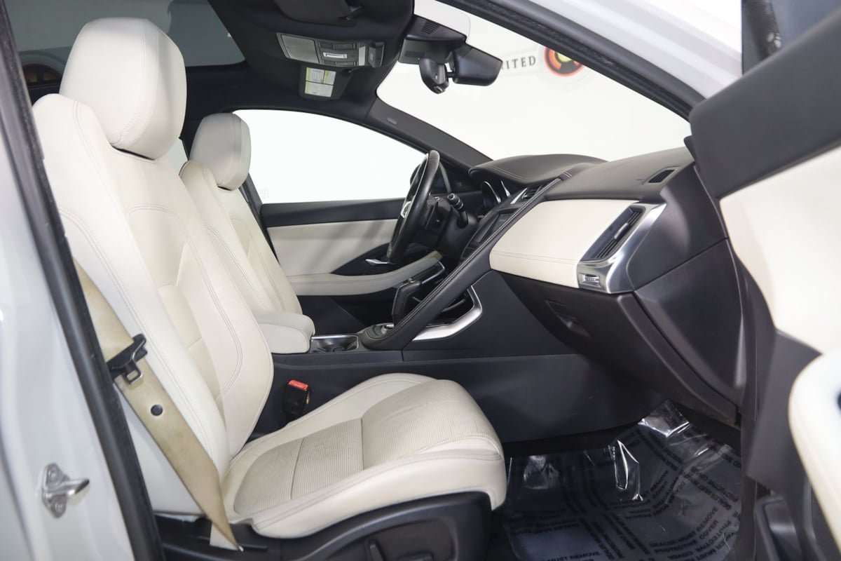 Used 2018 Jaguar E-PACE R-Dynamic S AWD/4WD image 13