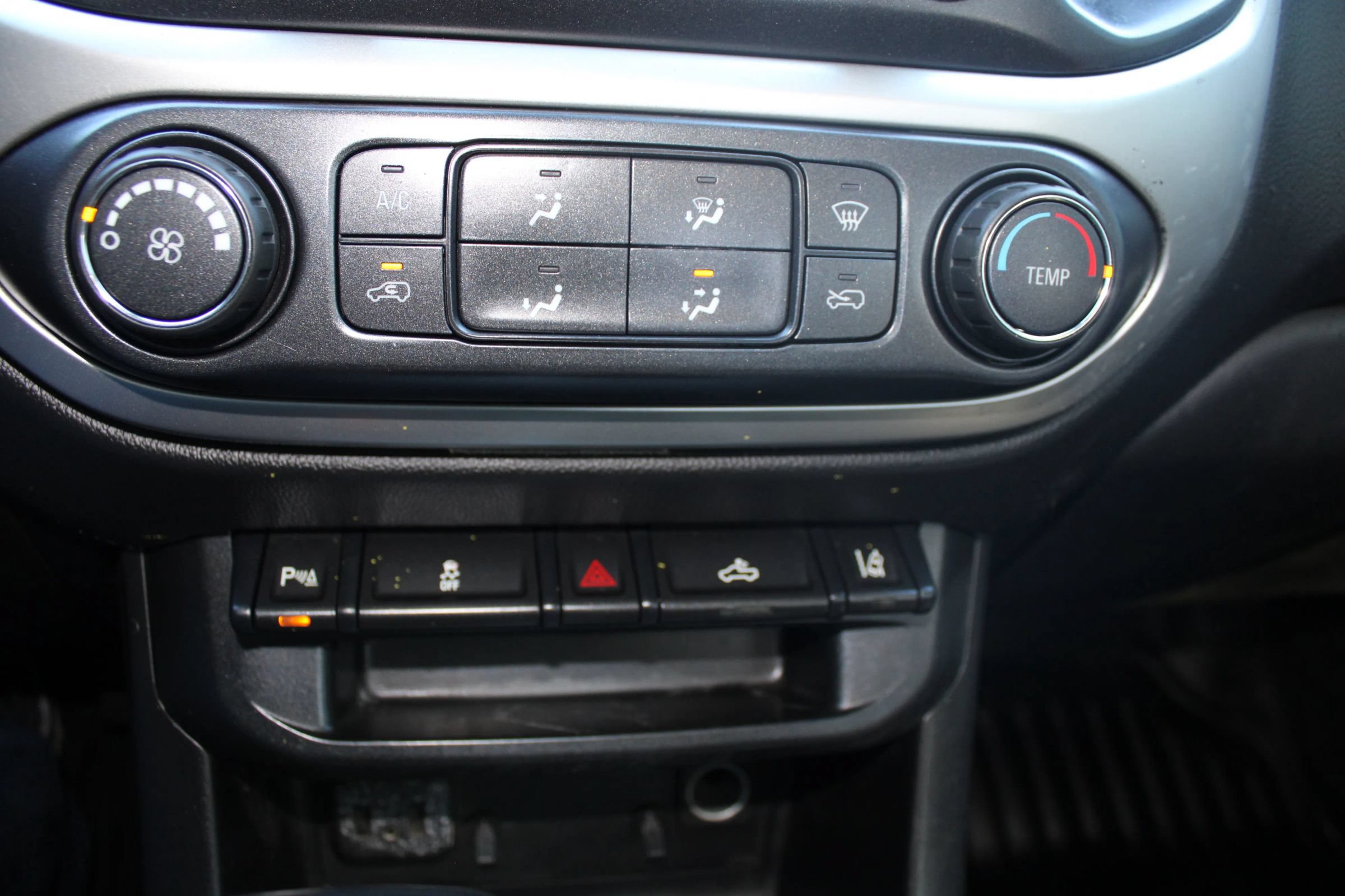 Used 2021 Chevrolet Colorado LT w/ Fleet Safety Package RWD image 26