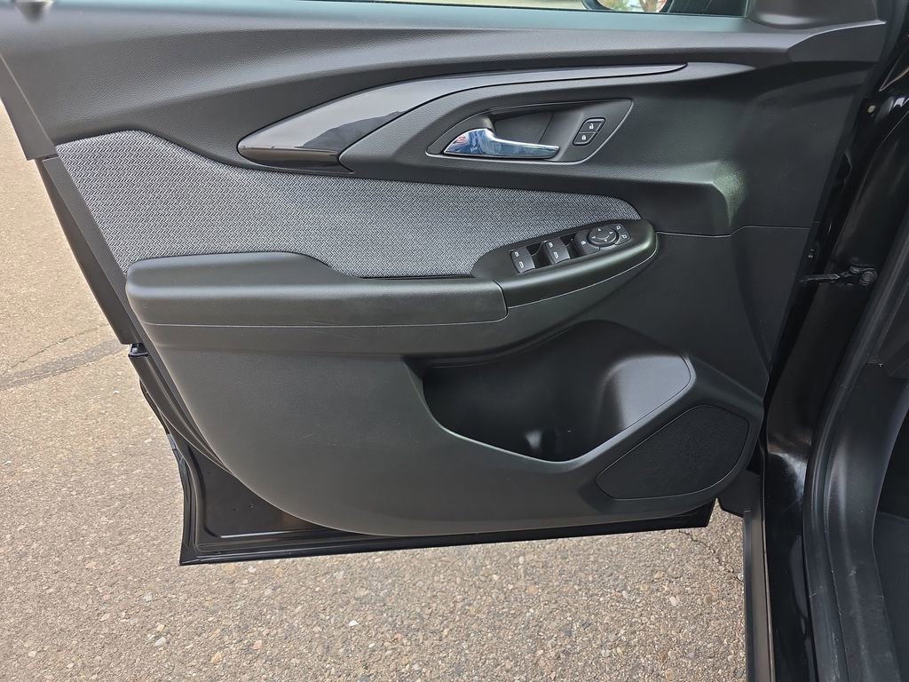 Used 2021 Chevrolet TrailBlazer LS image 10