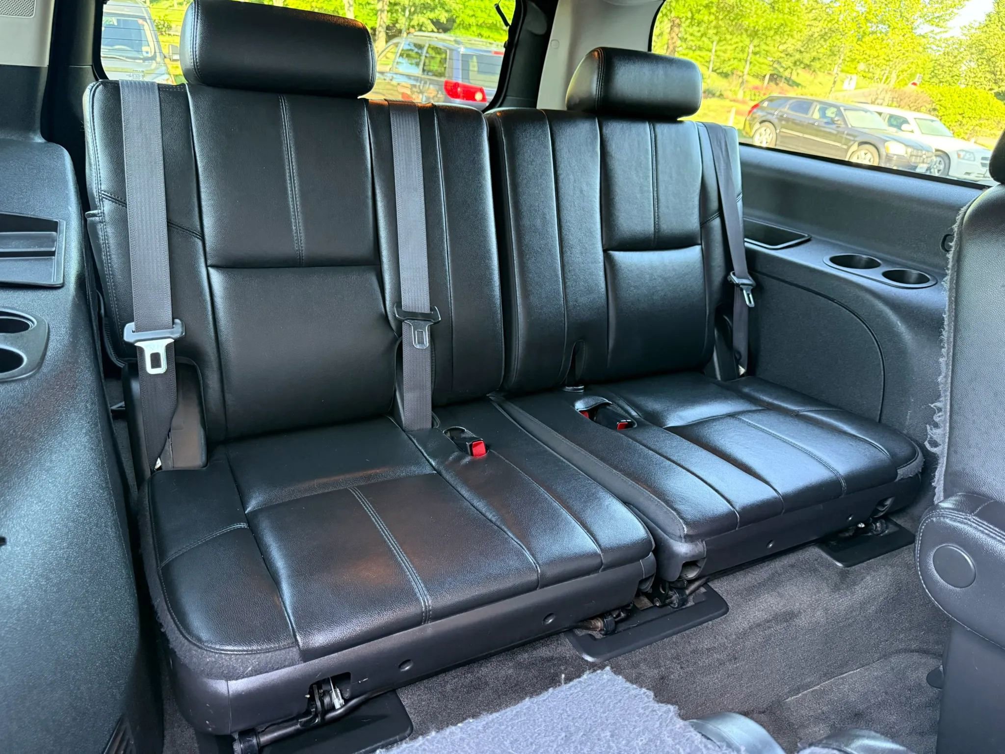 Used 2013 Chevrolet Suburban LT AWD/4WD image 29