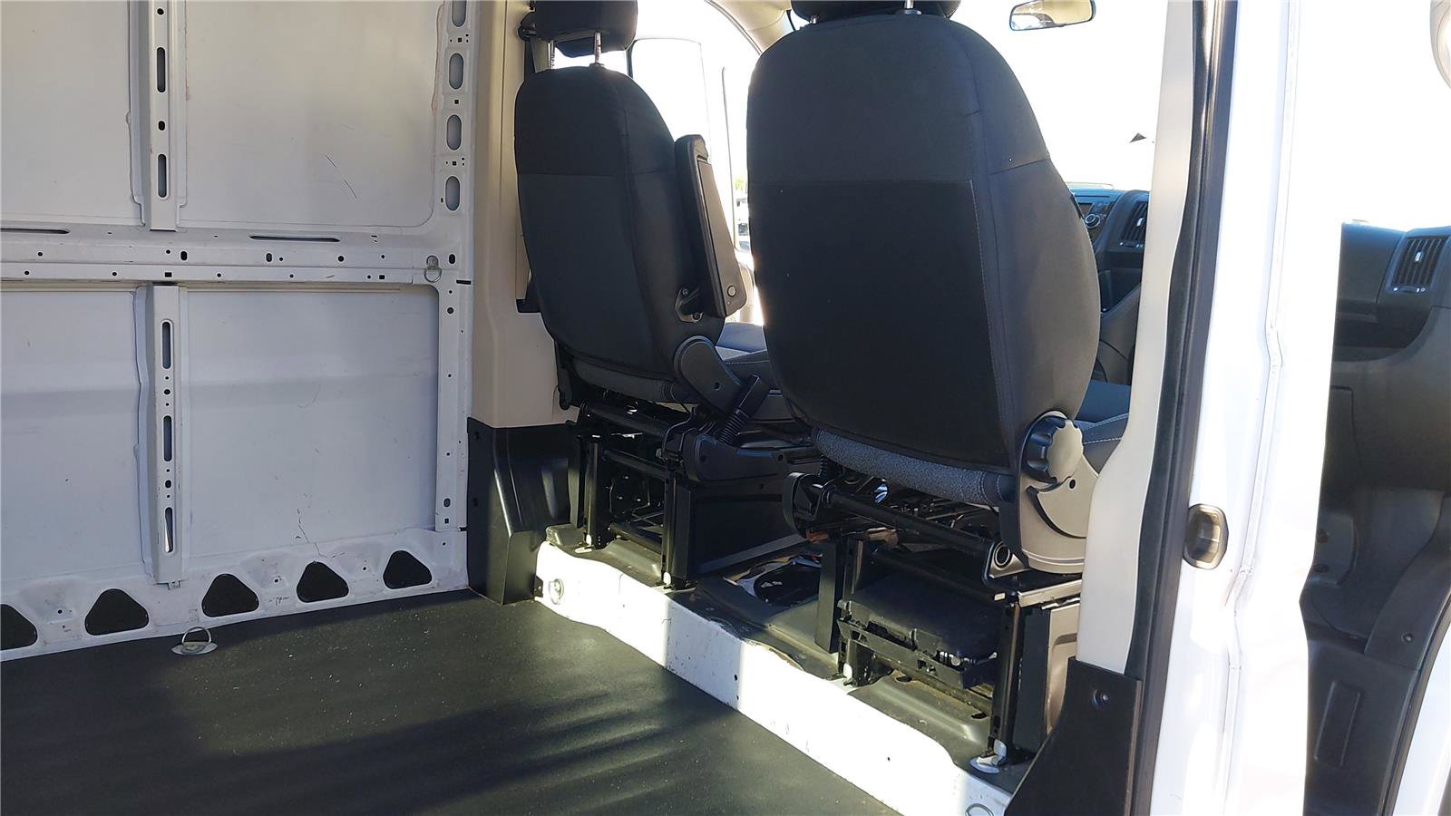 Used 2021 RAM ProMaster 2500 image 9